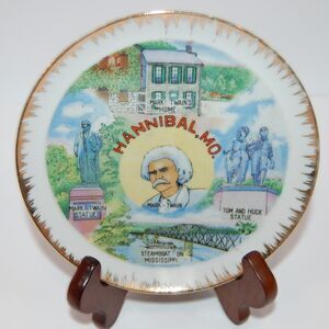 VINTAGE HANNIBAL MISSOURI MARK TWAIN HOME SOUVENIR PLATE HUCKLEBERRY FINN 6.25"